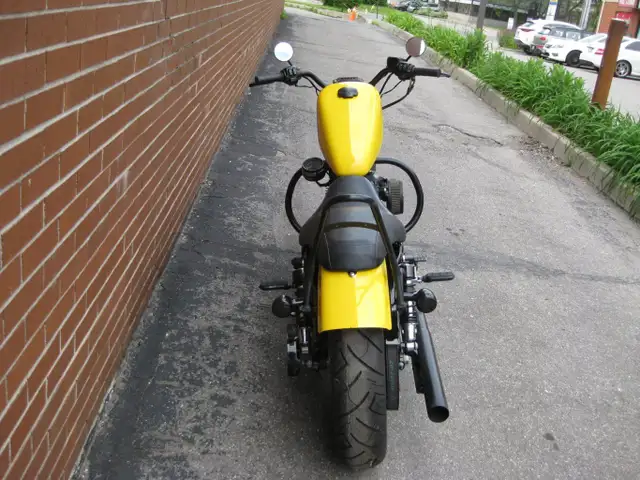2015 Harley-Davidson XL883N Iron in Street, Cruisers & Choppers in City of Toronto - Image 11