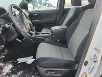 VEHICLE FEATURES: 4WD, FOG LIGHTS, 5 PASSENGER, HARD TOP, ABS, POWER DRIVER SEAT, ADJUSTABLE STEERIN... (image 3)