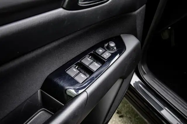 2019 Mazda CX-5 GX • HEATED SEATS • CP/AA • ACTIVE BRAKE ASSIST in Cars & Trucks in Ottawa - Image 11
