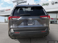 Recent Arrival! AWD, Cloth, Apple CarPlay/Android Auto, Exterior Parking Camera Rear, Fully automati... (image 4)