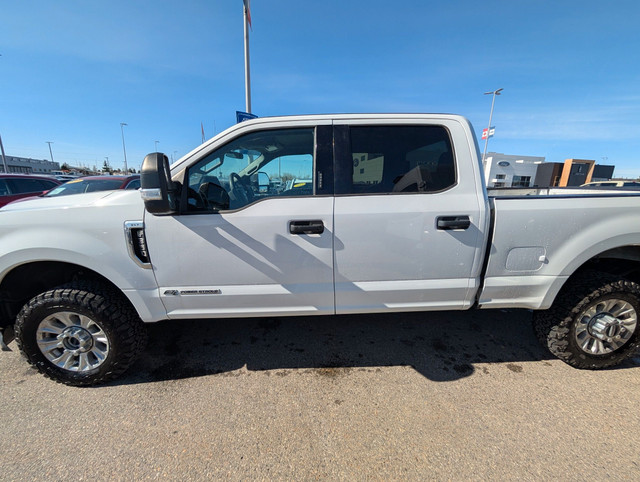 2020 Ford F-350 XLT *PRICE REDUCED* 6.7L, DIESEL, CLOTH SEATS... in Cars & Trucks in Calgary - Image 2