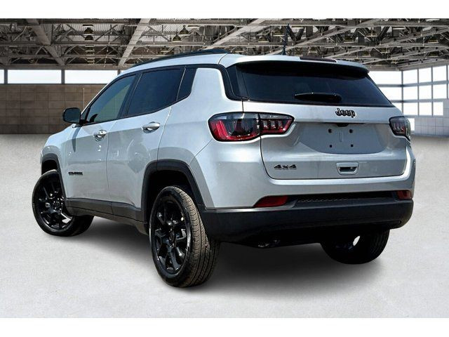 2025 Jeep Compass Latitude Lux in Cars & Trucks in Mississauga / Peel Region - Image 3
