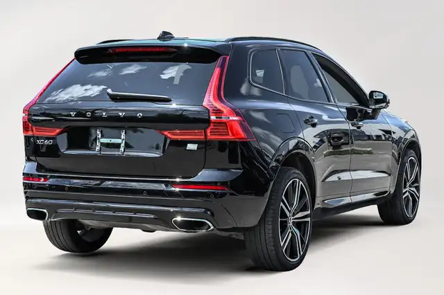 2021 Volvo XC60 in Cars & Trucks in City of Montréal - Image 7