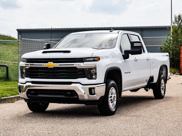 2025 Chevrolet Silverado 2500HD LT in Cars & Trucks in Strathcona County - Image 4