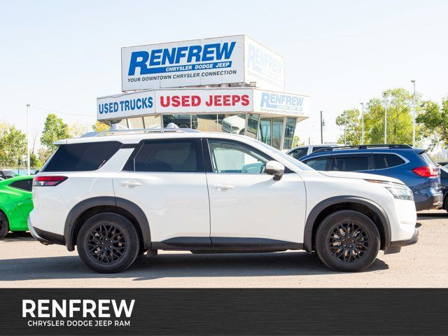 2023 Nissan Pathfinder SL, Loacal Trade-in, No accidents, well in Cars & Trucks in Calgary