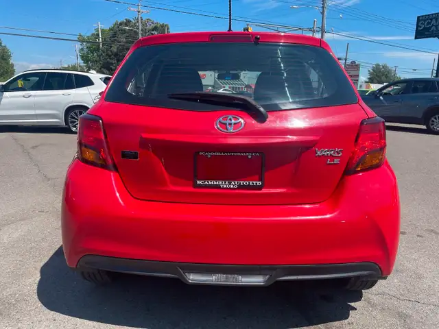 2015 Toyota Yaris LE 5-DOOR / BRAND NEW TIRE / AMAZING ON FUEL /62937538186755123