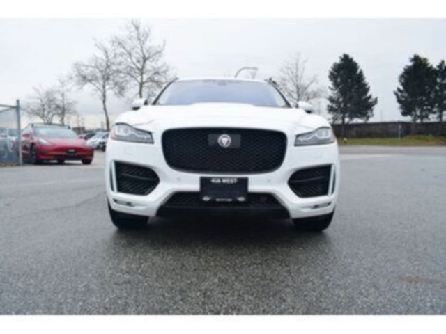 2018 Jaguar F-PACE R-Sport in Cars & Trucks in Burnaby/New Westminster - Image 2