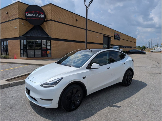 2024 Tesla Model Y RWD,1 OWNER,CERTIFIED,HARDWARE 4,AUTOPILOT in Cars & Trucks in Mississauga / Peel Region