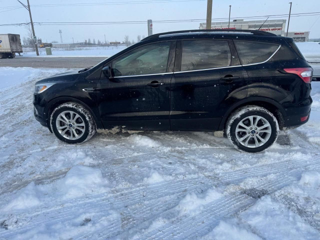 2018 Ford Escape SEL, 4X4, 180KMS, LEATHER, LOADED, NO ACCIDENT, in Cars & Trucks in London - Image 2