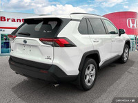 Enjoy effortless adventures in this 2021 Toyota RAV4 Hybrid LE. Its impressive fuel efficiency and a... (image 5)
