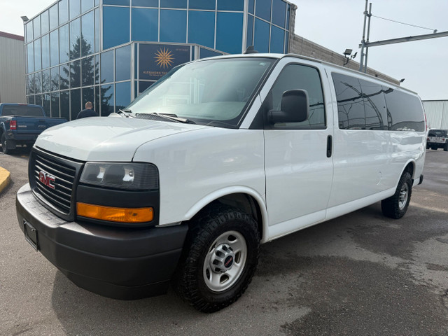 2019 GMC Savana Passenger LS in Cars & Trucks in Oakville / Halton Region
