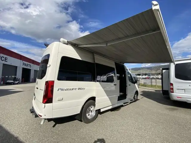 2025 Pleasure-Way Plateau FL in RVs & Motorhomes in Kelowna - Image 6