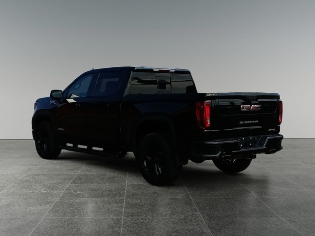 2023 GMC Sierra 1500 4WD Crew Cab 147 AT4 in Cars & Trucks in Lethbridge - Image 4