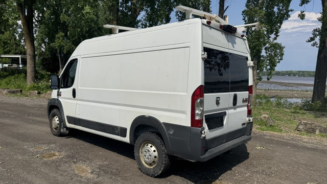 2015 Ram ProMaster fourgonnette utilitaire TOIT HAUT 136 in Cars & Trucks in Laval / North Shore - Image 4