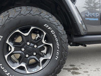 One Owner, Accident Free, Hard Top And Soft Top, Electric And Gas Hybrid (Best Of Both Worls). Deale... (image 5)