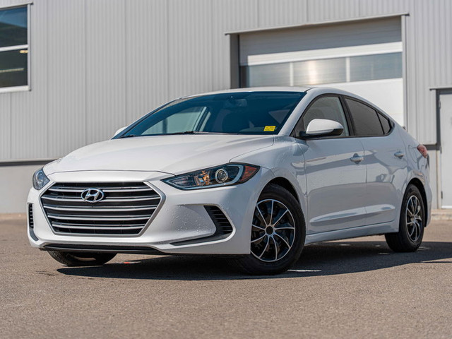 2017 Hyundai Elantra LE in Cars & Trucks in Calgary