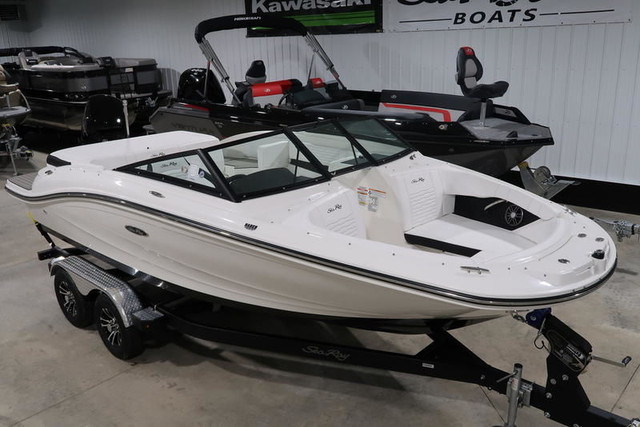 2023 Sea Ray SPX 190 OutBoard in Powerboats & Motorboats in Prince Albert - Image 3