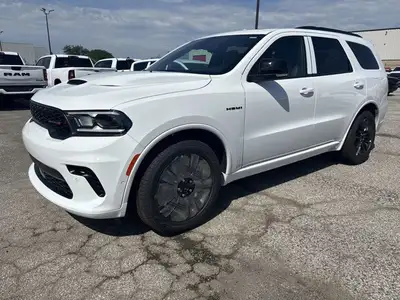 QUICK ORDER PACKAGE 22T R/T -inc: Engine: 5.7L HEMI VVT V8 w/MDS Transmission: 8-Speed Automatic 4 &...