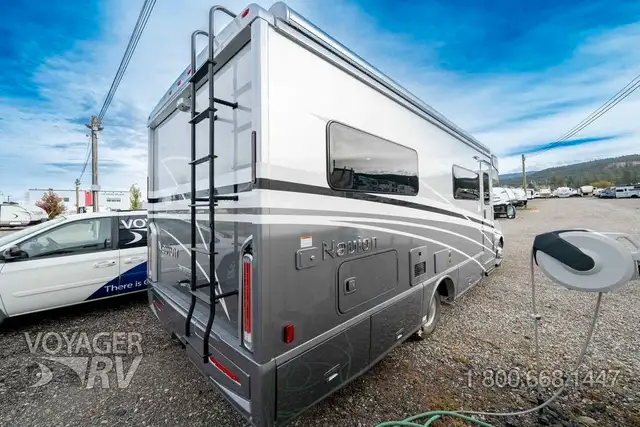 2025 Winnebago Navion 24J in RVs & Motorhomes in Kelowna - Image 4