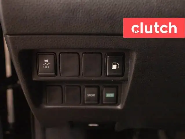 2019 Nissan Rogue S w/ Apple CarPlay & Android Auto, Rearview Ca dans Autos et camions dans Ottawa - Image 23