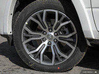 This Ram 1500 delivers a Twin Turbo Premium Unleaded I-6 3.0 L/183 engine powering this Automatic tr... (image 8)