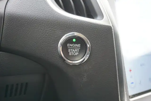 2022 Ford Edge in Cars & Trucks in Oakville / Halton Region - Image 27