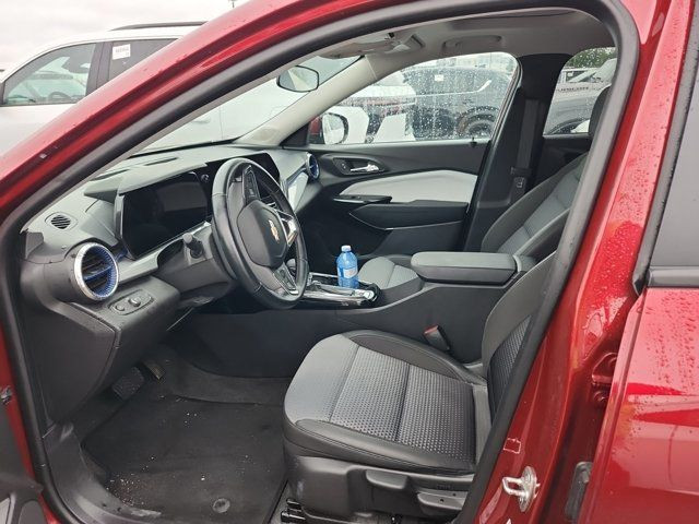 2024 Chevrolet Trax LT | Sunroof | Apple CarPlay | Android Auto in Cars & Trucks in Guelph - Image 3