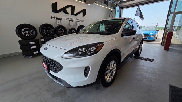 2022 Ford Escape in Cars & Trucks in Cornwall