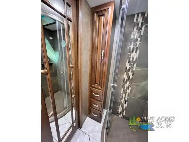 2016 Entegra Coach Anthem 42RBQ 42 Miles All New Tires ! in RVs & Motorhomes in Moncton - Image 62