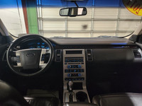 Roomy 11 Flex SEL with leather, heated seats and more. 3.5 liter engine. Ask about our Lease to Own... (image 6)