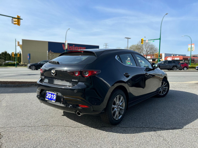 2019 Mazda Mazda3 Sport GS at AWD in Cars & Trucks in Burnaby/New Westminster - Image 4