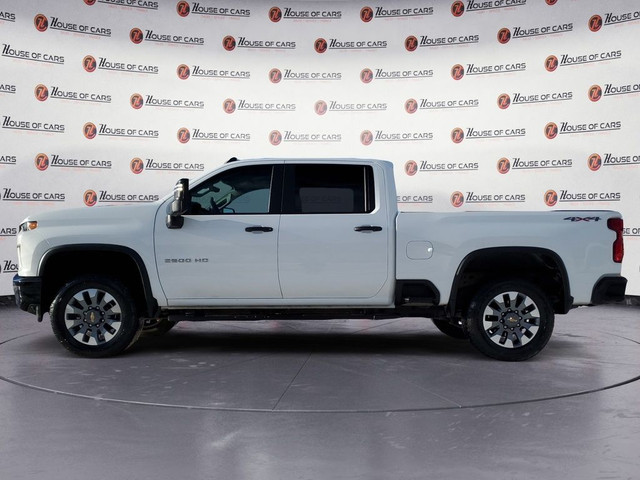  2022 Chevrolet SILVERADO 2500HD 4WD Crew Cab 172 Custom in Cars & Trucks in Calgary - Image 2