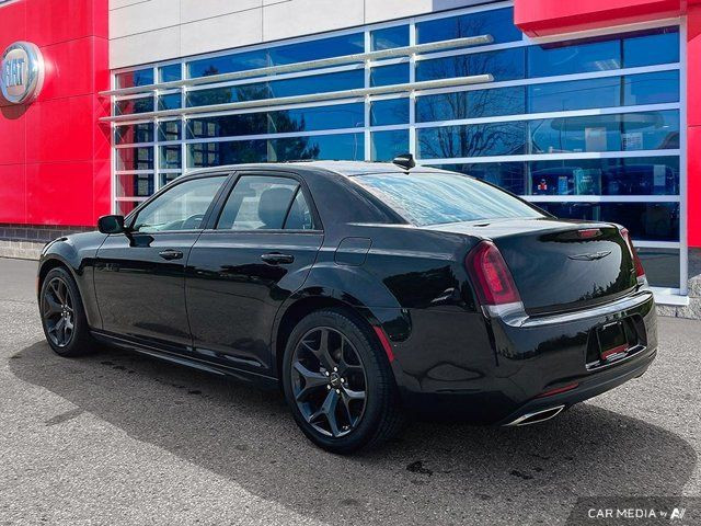 2022 Chrysler 300 300 Touring L | Leather | Nav | Heated Seats in Cars & Trucks in Guelph - Image 4