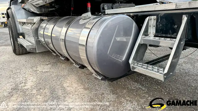 2021 WESTERN STAR 4900SA HIGHWAY / SLEEPER TRUCK / TRACTOR in Heavy Trucks in Chilliwack - Image 17