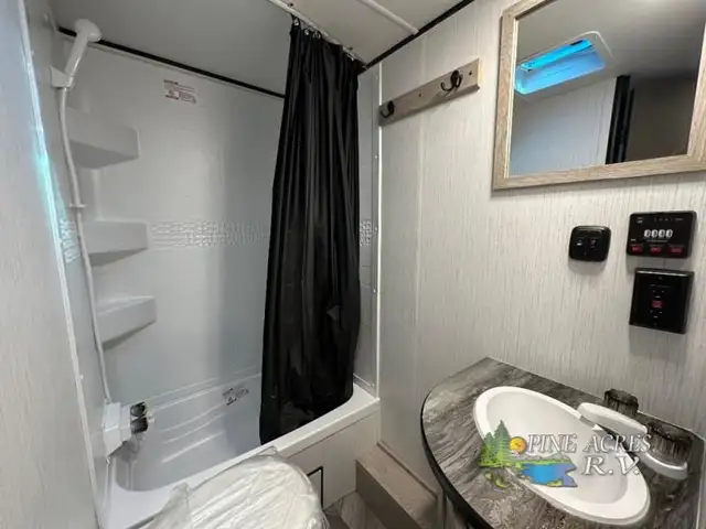 2023 Heartland Prowler 172BHX in Travel Trailers & Campers in Truro - Image 10