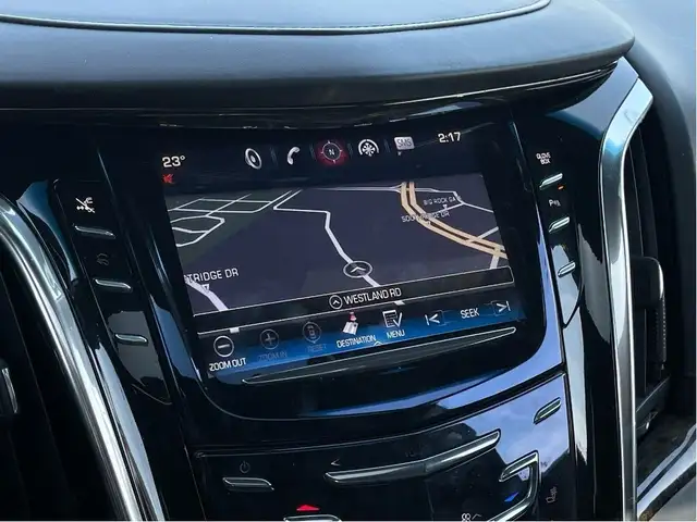 2016 Cadillac Escalade Platinum Edition in Cars & Trucks in Calgary - Image 18