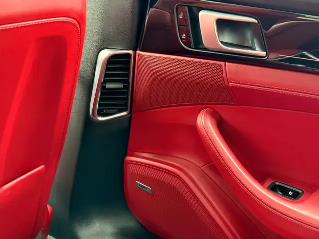 2020 Porsche Panamera 10 YEAR EDITION | NO ACCIDENT | SOFT CLOSE in Cars & Trucks in City of Toronto - Image 46