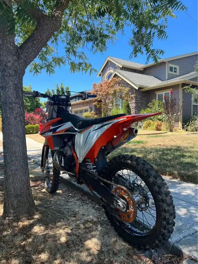 2021 KTM 250 SX 250CC-CUSTOM in Dirt Bikes & Motocross in Edmonton - Image 6