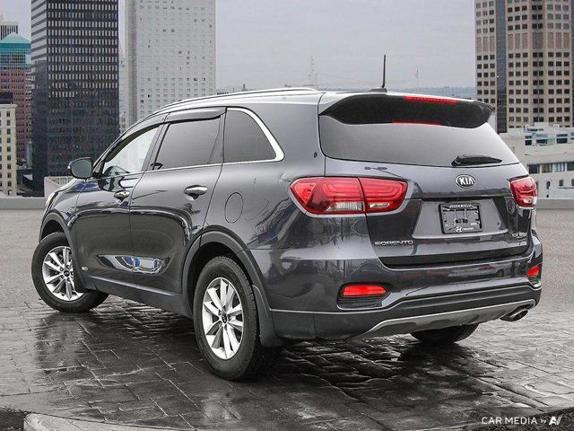 2019 Kia Sorento EX 2.4 AWD | Leather | 7 Passenger in Cars & Trucks in Calgary - Image 4
