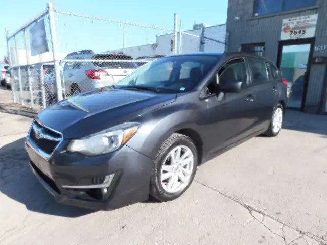 Subaru Impreza Premium 2016 in Cars & Trucks in City of Montréal - Image 2