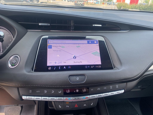 2023 Cadillac XT4 Premium Luxury | 2.0L AWD | Panoroof | Nav | L in Cars & Trucks in St. Catharines - Image 3