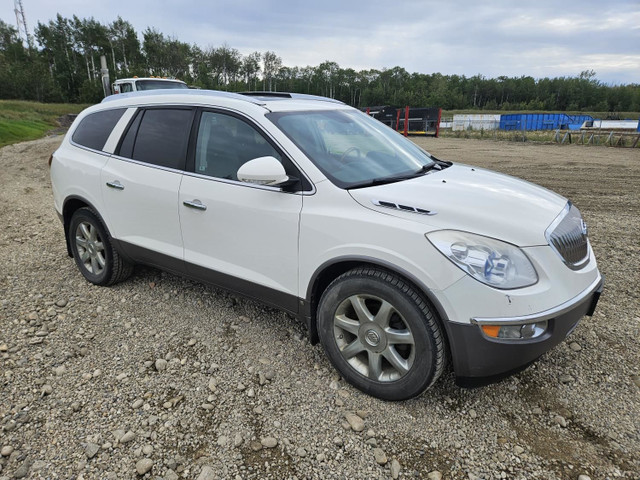 2010 Buick Enclave in Cars & Trucks in Edmonton - Image 2