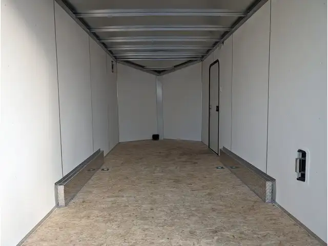  2025 Lightning 7.5x16 All Aluminum Wide Body Enclosed in Cargo & Utility Trailers in Mississauga / Peel Region - Image 9