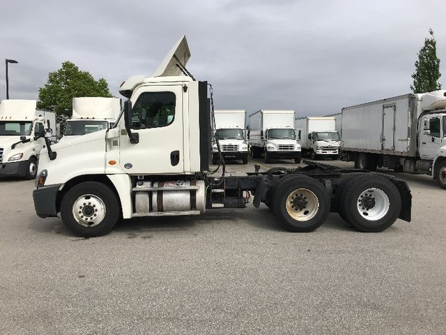 2018 Freightliner X12564ST in Heavy Trucks in Delta/Surrey/Langley - Image 4