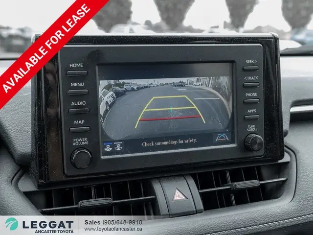 2020 Toyota RAV4 XLE FWD in Cars & Trucks in Hamilton - Image 13