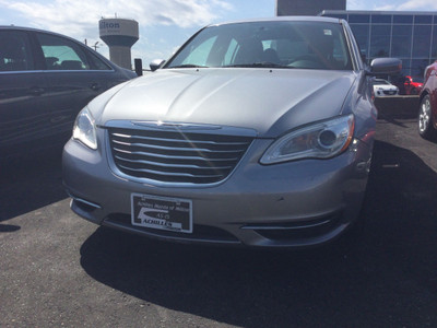 2014 Chrysler 200 LX *AS-IS* LX, Auto, A/C, 4Cyl