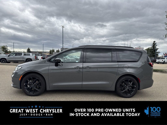 2025 Chrysler Pacifica Limited in Cars & Trucks in Edmonton - Image 4