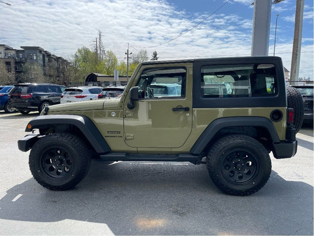 2013 Jeep Wrangler Sport 4WD 3.6L V6 6SPD MANUAL HARD TOP in Cars & Trucks in Delta/Surrey/Langley - Image 4