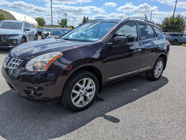 2011 Nissan Rogue SL in Cars & Trucks in Ottawa - Image 2