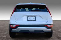 Sunroof, Wireless Phone Charger, Uvo, Push Button Start, Blind Spot Detection, Satellite Radio, Clot... (image 3)
